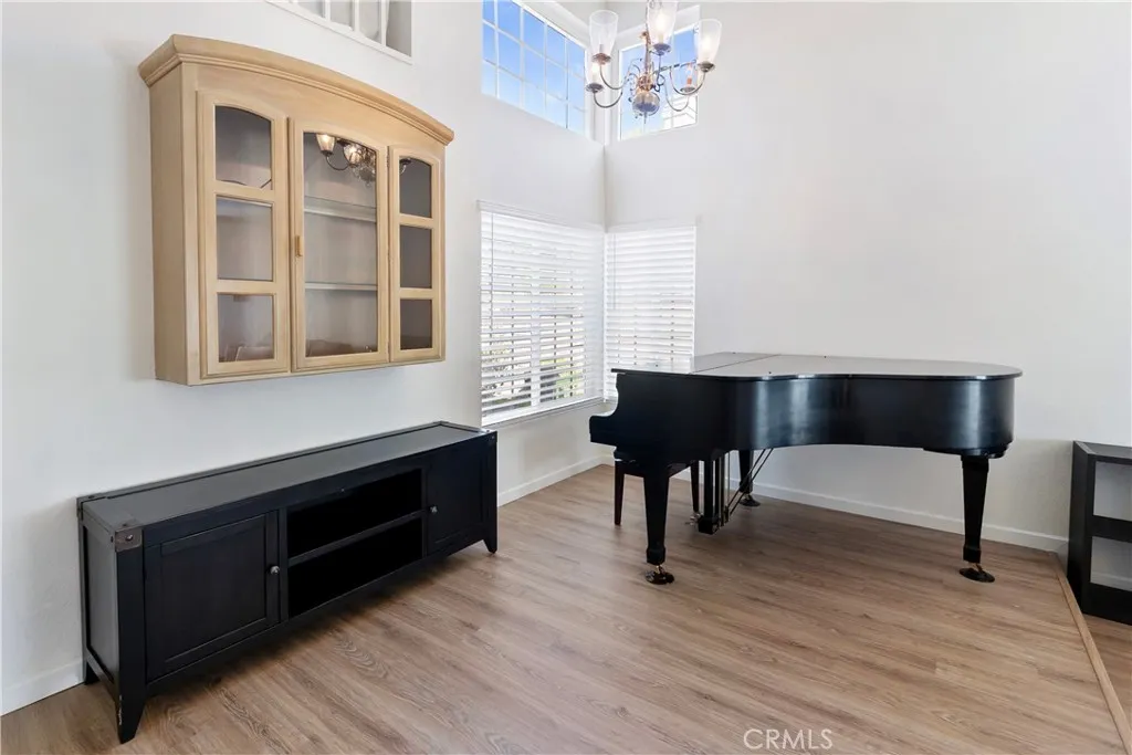 2564 Independence, Corona, California 92882 home-pic-8